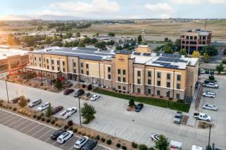 Comfort Suites Loveland - 7