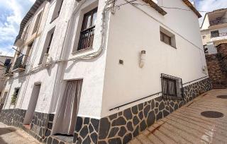 3 Bedroom Beautiful Home In Berchules - 4