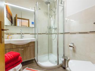 Residenz Meeresbrandung 33 mit Balkon und Meerblick . 4.Stock, Einbauküche, Geschirrspüler, TV,Schwimmbad, Sauna , reservierter Stellplatz, Wlan ! - 6