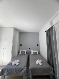 Elena Studios - 7