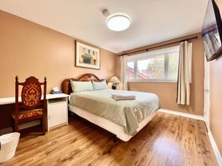Renovated Rooms 10-min to Finch Subway Near Yonge St - 8