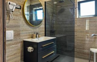 Awesome Home In Polaca - 5