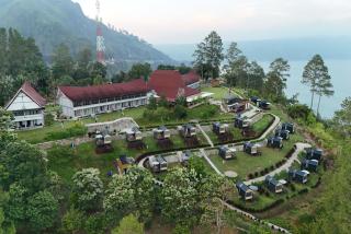 Patra Parapat Hotel - 8