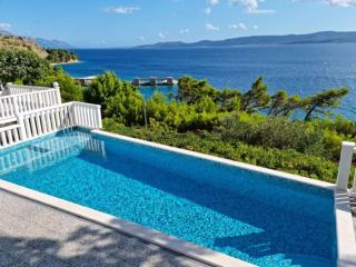 Family-friendly apartments with swimming pool Lokva Rogoznica, Omis - 25508 - 4