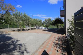 Apartments with parking space Kastel Gomilica, Kastela - 21020 - 2