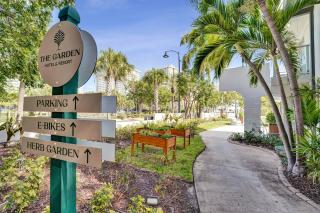 Coastal King Suite at Ocean Blvs - 4