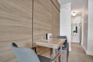 Beachside King Stay Suite - 5
