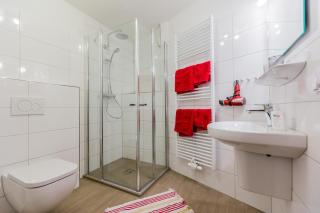 Residenz Meeresbrandung 1 mit Souterrainterrasse zum Süden ,2xTV, Einbauküche, Geschirrspüler, Schwimmbad, Sauna ,PKW-Stellplatz, Wlan ! - 8