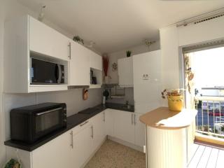 Appartement avec parking - superbe vue étang - FR-1-553-339 - 2