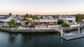 Panoramic Luxury On North Point - 0