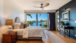 Panoramic Luxury On North Point - 1