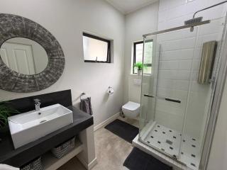 Zebra Wild Guesthouse - 3