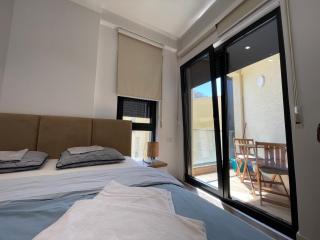 Comfort Center Studio Apartments - 1