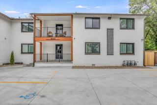 Walk To Wesley! Central Stay W/ Pickle Ball + More - 6