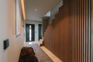 Modern Aurora Retreat - 2
