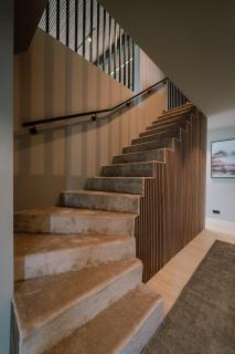 Modern Aurora Retreat - 3