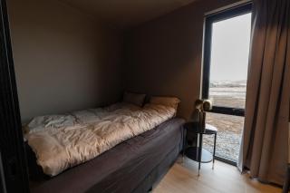 Modern Aurora Retreat - 7