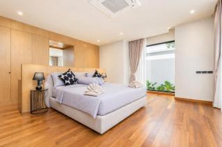 3BR Pool Villa Celestia in Botanica - 1