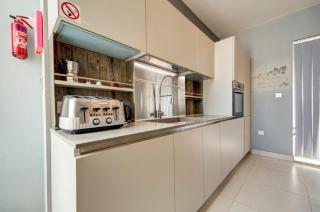 Mellieħa Village Penthouse With Terrace - Sleeps 4 - 3