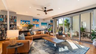 Panoramic Luxury On North Point - 9