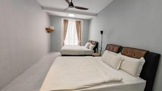 W302WarmStay at at EmeraldAvenueBrinchang 11Pax3BR2PWiFiGames - 8
