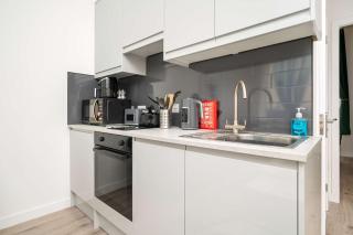 High Street Hideaway - Cosy 1BR Near Sea & Town - 8