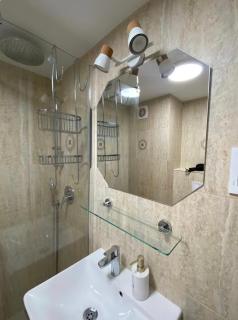 Cozy Studio in City Center with Self Check-in - 4