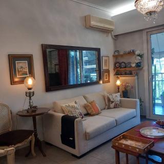 Retro Stylish House in the Heart of Athens - 8