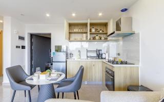 Executive Furnished 1BD, Work-Ready and Minute Walk to Junction Mall - 3