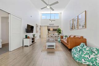Elevated Noosa Escape - Heated Pool Spa & Walk to River - 9