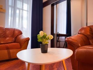 Kyiv Muse Apartment - 8