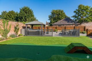 Four Oaks House - 8