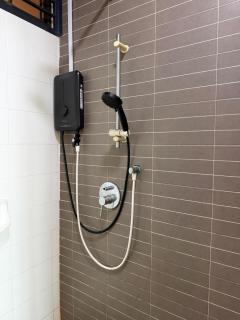 NO DEPO Palazio TATAMI Studio Apartment 500MBs Netflix Mt Austin - 7