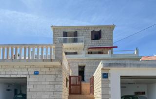 Nice Apartment In Stomorska With Wifi - 9