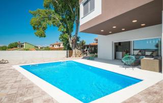 Nice Home In Galizana - 2