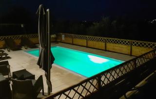 Stunning Apartment In Sutivanac - 3