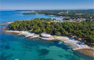 2 Bedroom Stunning Apartment In Umag - 4