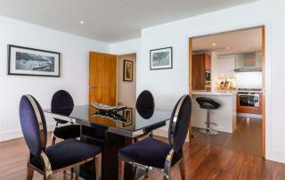 Spacious 2-Bedroom Coastal Flat in Cowes - 7
