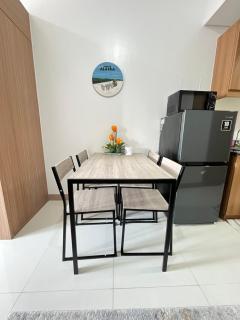 Stylish 1BR at Lush Residences Makati with City View - 8