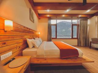 Luxe 6 BR Private Retreat - 7