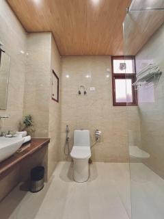 Luxe 6 BR Private Retreat - 5