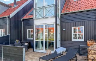 Beautiful Home In Juelsminde With Wifi - 2