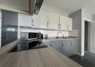 Beautiful 4 Berth Seaside Apartment In Great Yarmouth, Norfolk Ref 99006S - 1