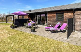 4 Bedroom Stunning Home In Ålbæk - 0