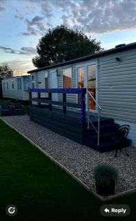 Caravan 5 Modern and cosy caravan Sleeps 6 GCH DG - 6