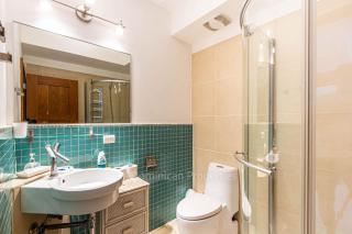 Infiniti Blu Family suite with private beach - 1
