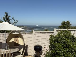 Red Cedars with private Hot tub - 8