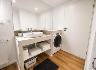 SPRING and SUMMER cosy family apartment near Ljubljana & parking - Domžale - 5