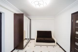 Cozy Apartment Fast WiFi Easy Check-in - 9