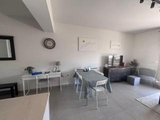 Vasili's Mini Villa - 9